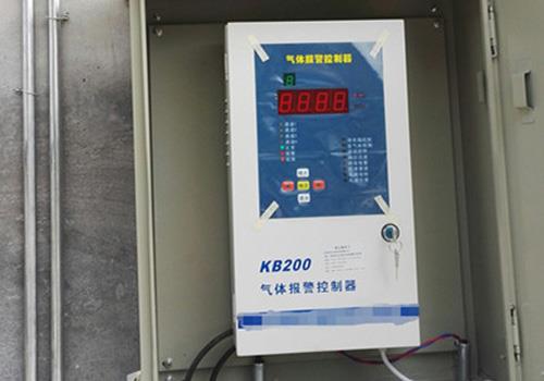 龍崗某五金塑膠廠?；穫}(cāng)庫(kù)可燃?xì)怏w報(bào)警器